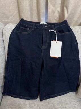 Women’s Dark Indigo Denim Bermuda Jeans